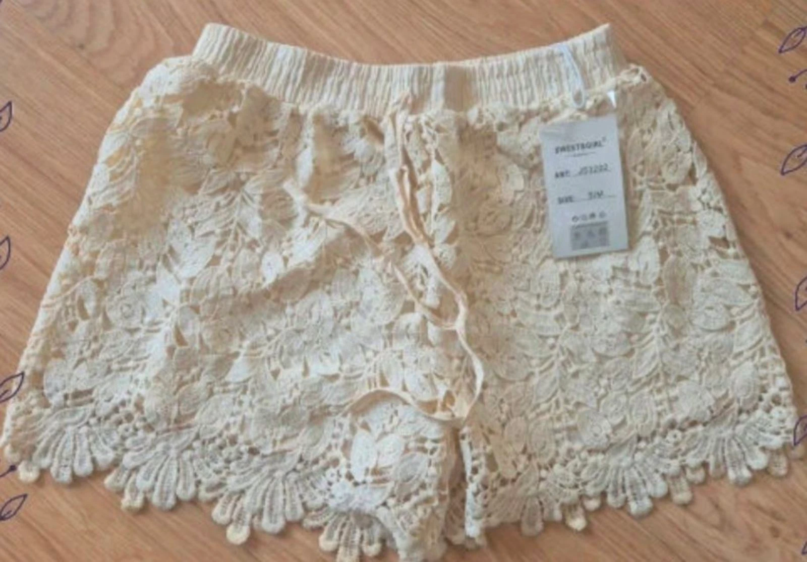 Nieuwe kanten shorts met voering, crèmekleur, maat S/M – photo 2